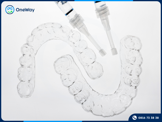 tẩy trắng răng với máng