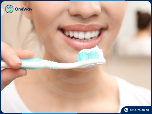 vệ sinh răng miệng